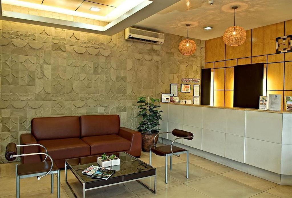 Riverside Inn Babuy Екстериор снимка