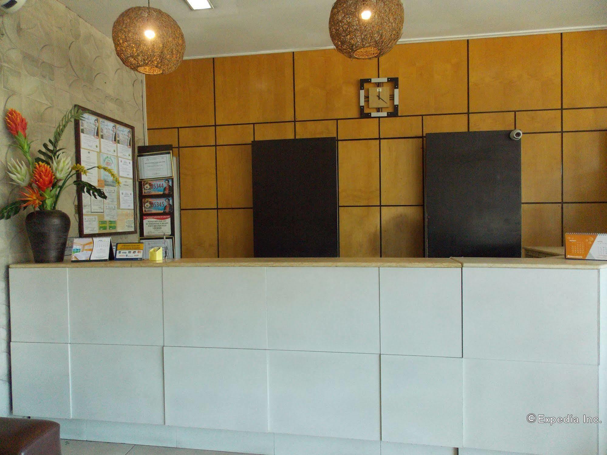 Riverside Inn Babuy Екстериор снимка