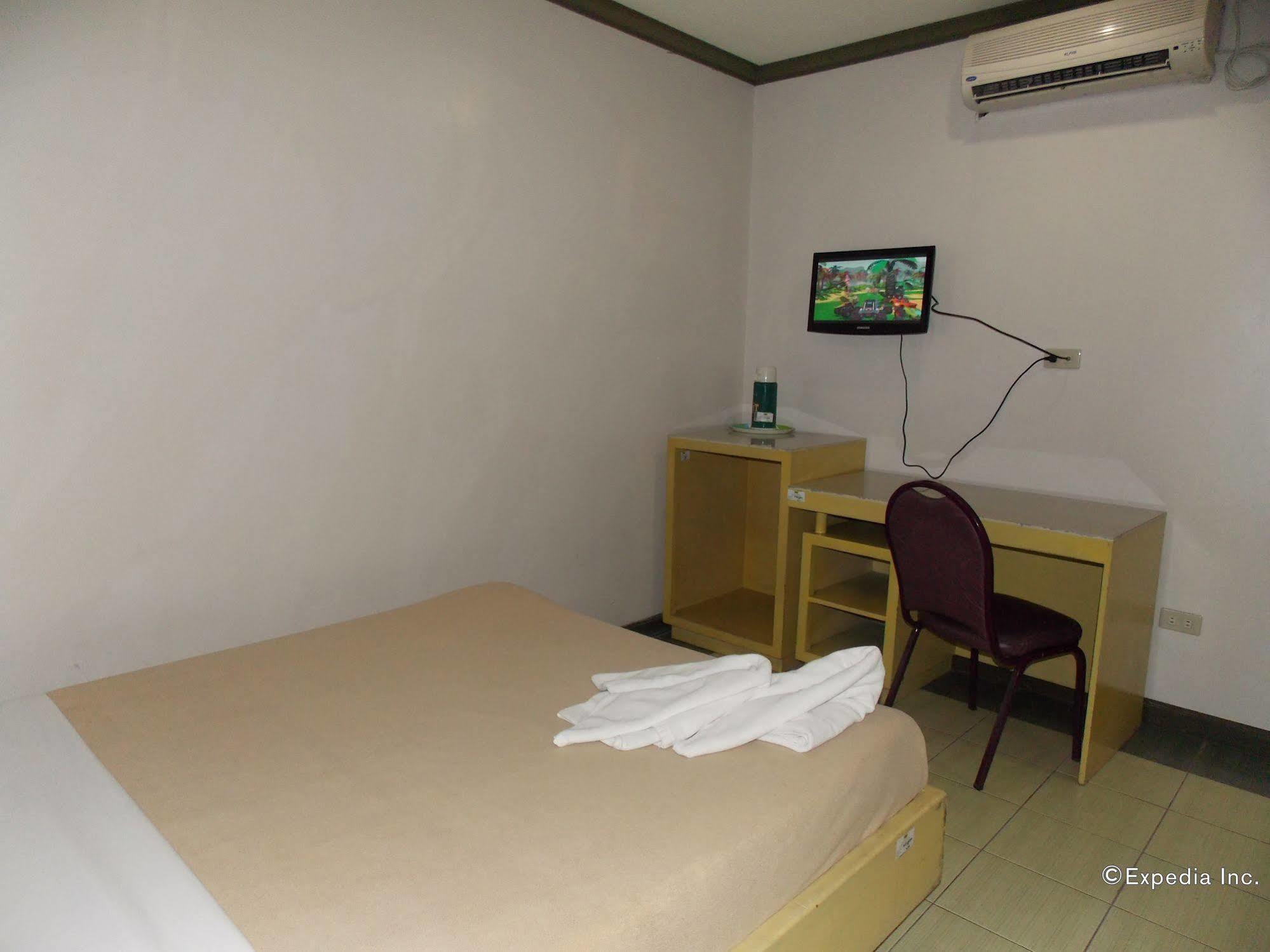 Riverside Inn Babuy Екстериор снимка