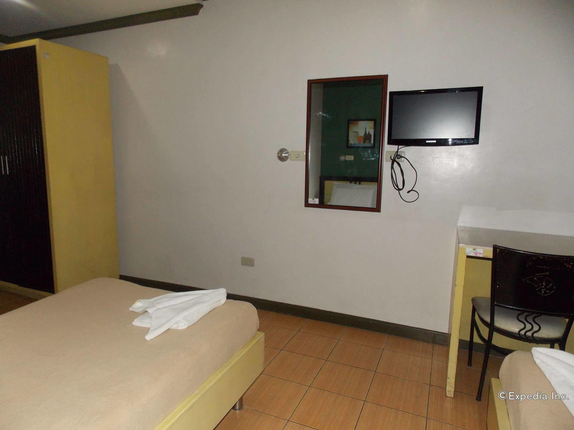 Riverside Inn Babuy Екстериор снимка