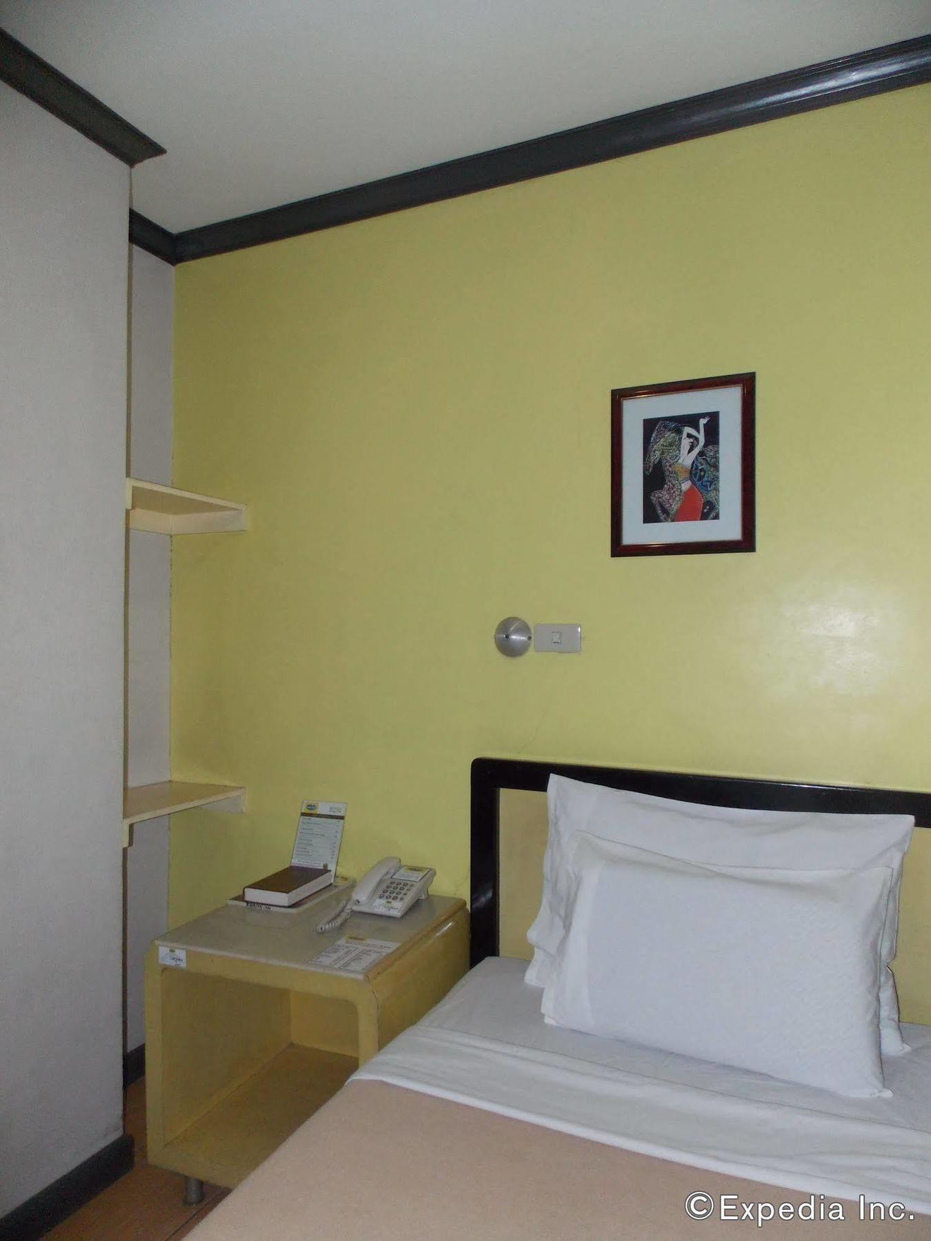 Riverside Inn Babuy Екстериор снимка