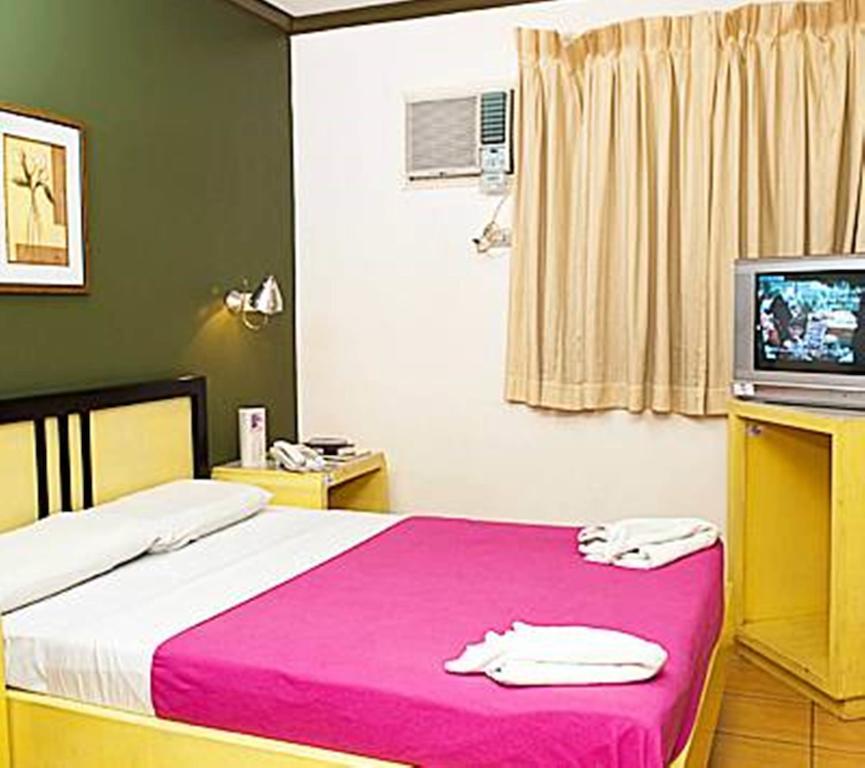 Riverside Inn Babuy Екстериор снимка